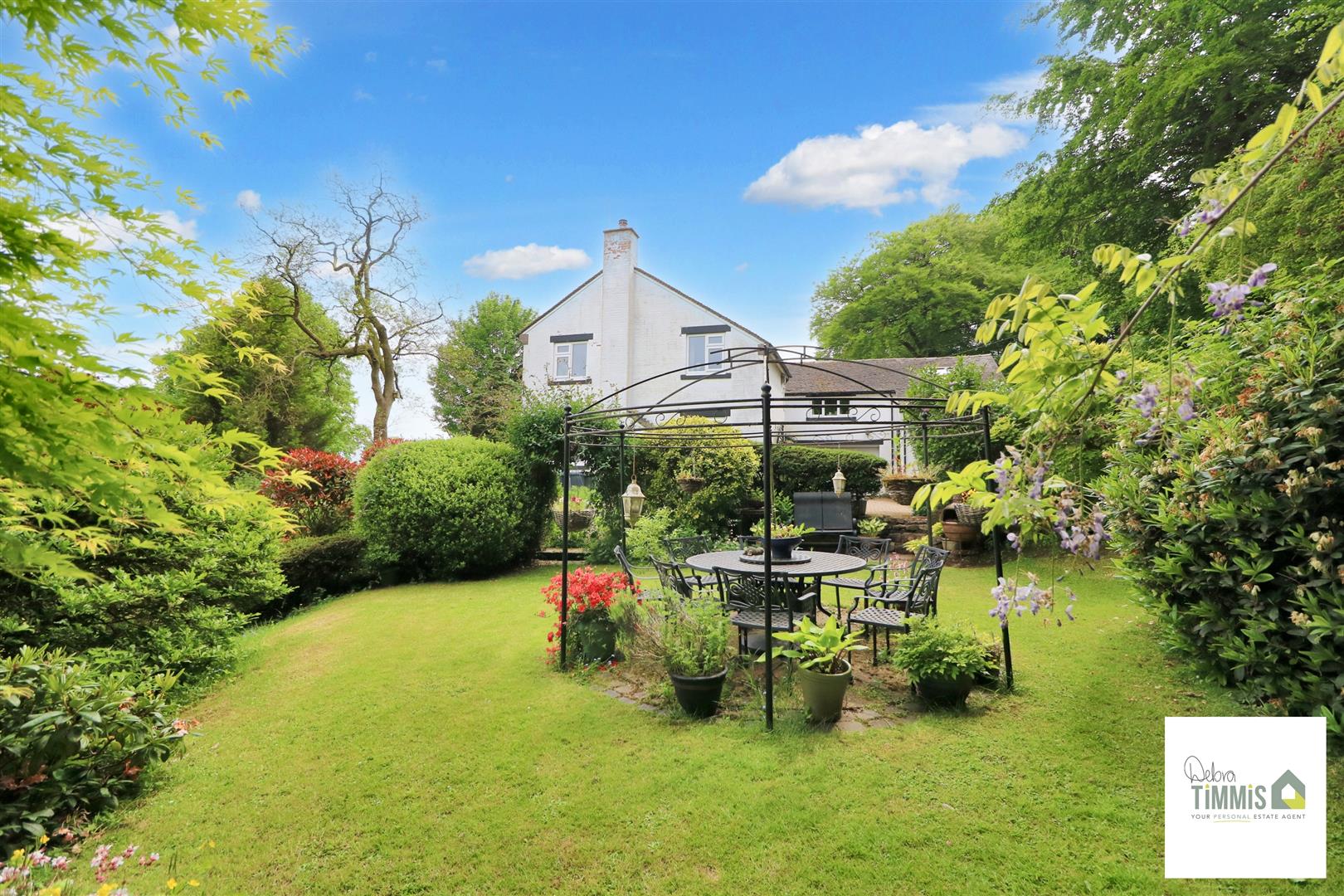 5 bed property in Brook Lane, Stoke on Trent